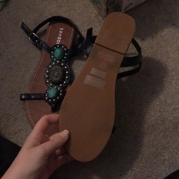 Stone encrusted sandals - Picture 4 of 7